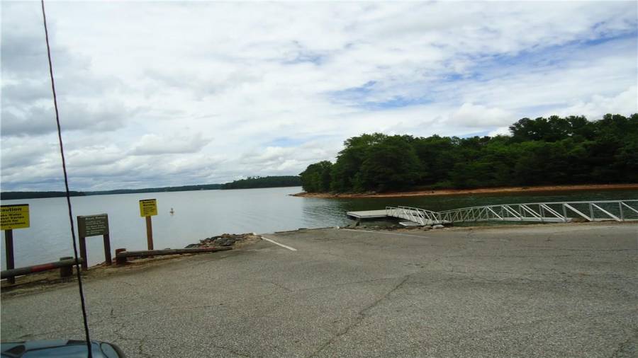 Public boat launching area at McGee Bridge nearby
