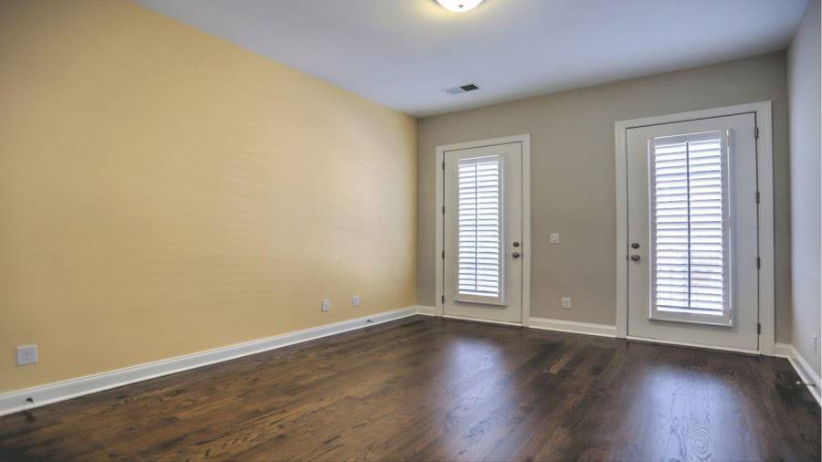 Guest Bedroom upstairs