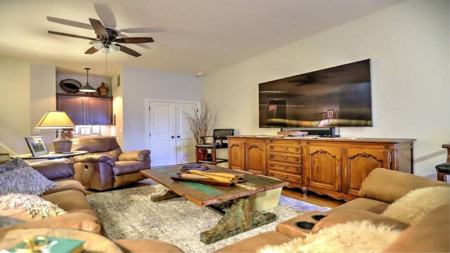 Example of furnished terrace lower level