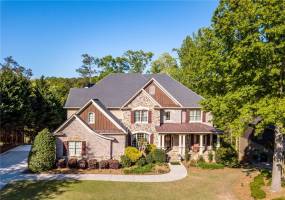 Elegant Multi Textural Elevation!