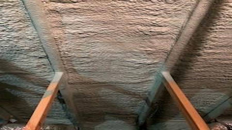 Spray foam insulation