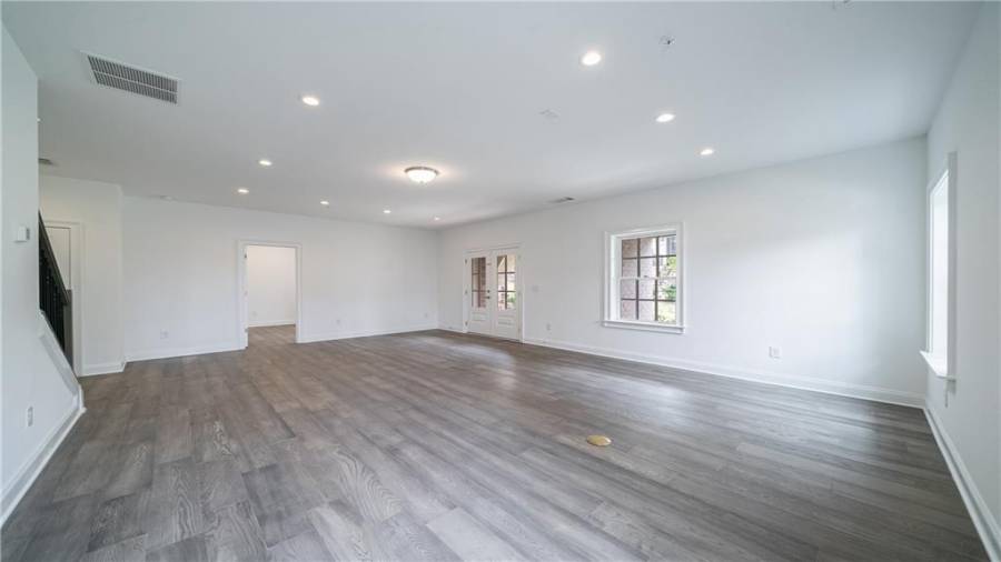 Bonus room on terrace level