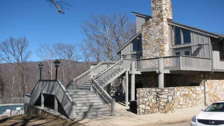 Mountain View and Club Tamarack