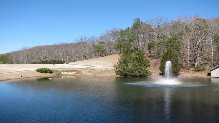 Water feature on the 7th hole at beautiful Bent Tree Golf Course!