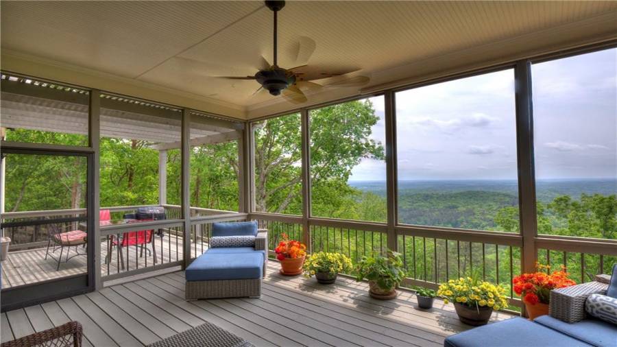 When you want to get away from mosquitos, enjoy the spacious screened in porch to relax, read a book and take a nap.