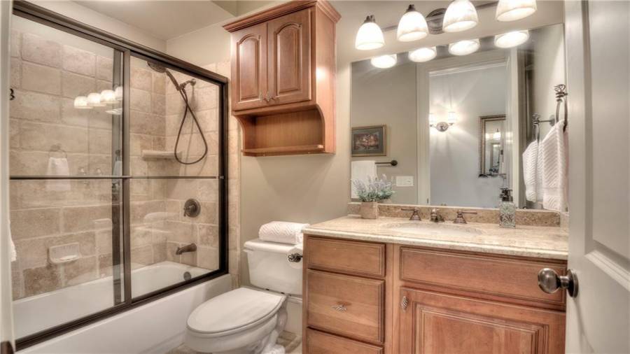 Full Guest Bathroom off the private guest hallway.