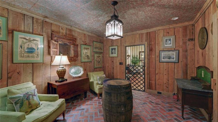 Sit and relax with a glass or two of wine in the wine tasting room!