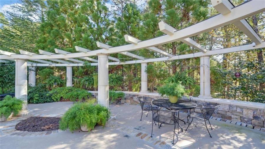 Need a bit of shade?  Come sit at the back side of the pool for a bit.