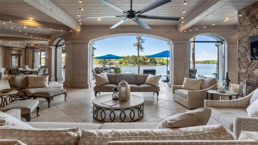 Indoor / outdoor living on the 1200 square foot covered patio. Floor to ceiling rolling glass doors to lanai.