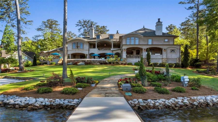 Incredible architecture from all directions.