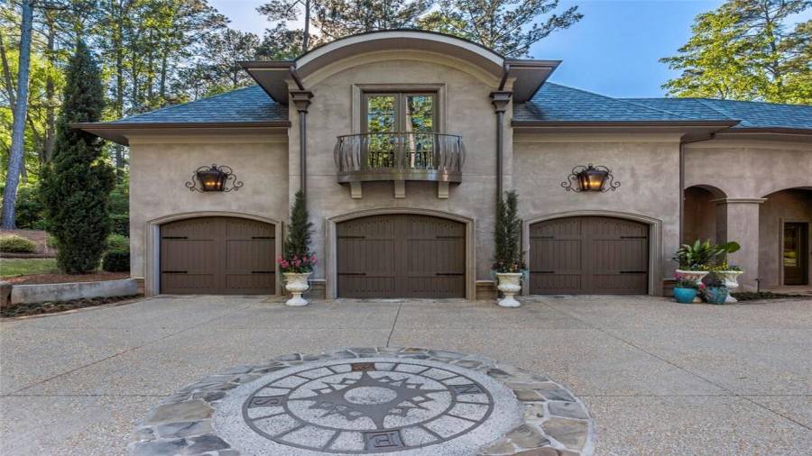 Spacious carriage apartment located above the garage.