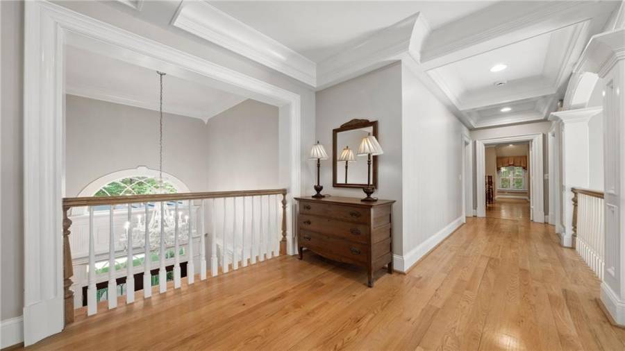 Another view of gallery hallway.