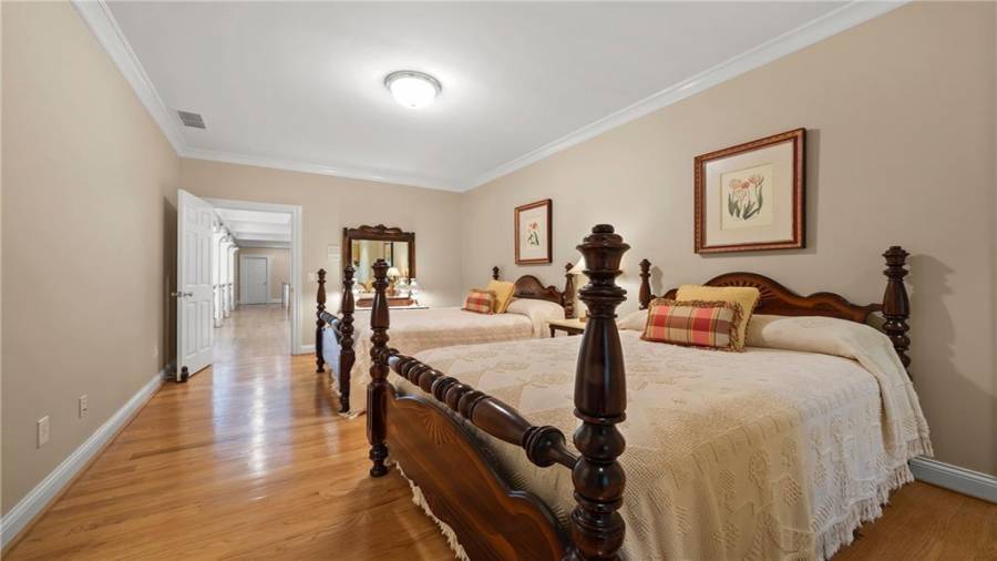 This is the 3rd bedroom upstairs....also has a full bath and large walk-in closet.