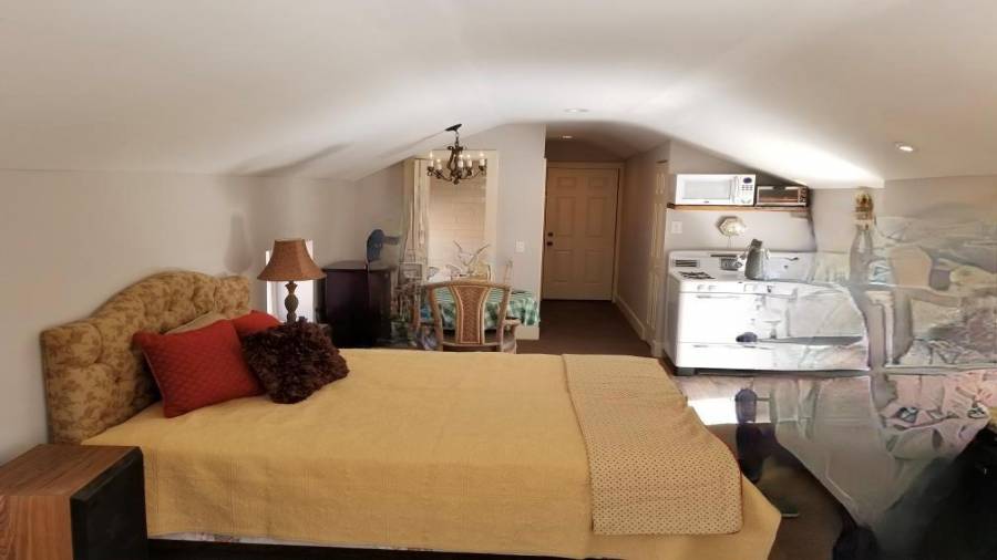 Bedroom/Studio above barn