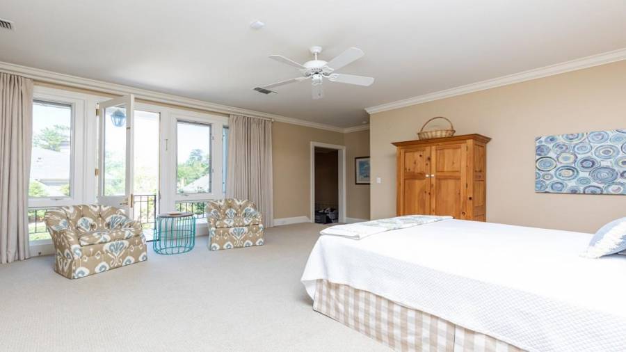 Upstairs Bedroom 3 of 5