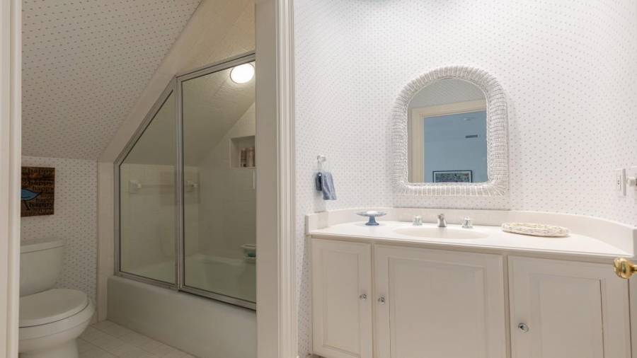 Upstairs Bedroom 5 of 5 - Ensuite Bathroom