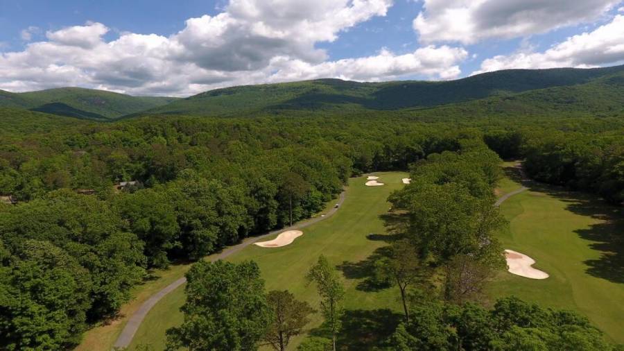 Bent Tree features a Championship 18 Hole Golf Course designed by Joe Lee. The course is one of the most beautiful in Georgia.