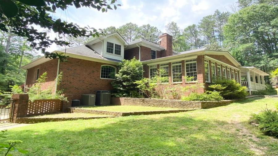 Here is another view of the back of this glorious 4 sided brick home