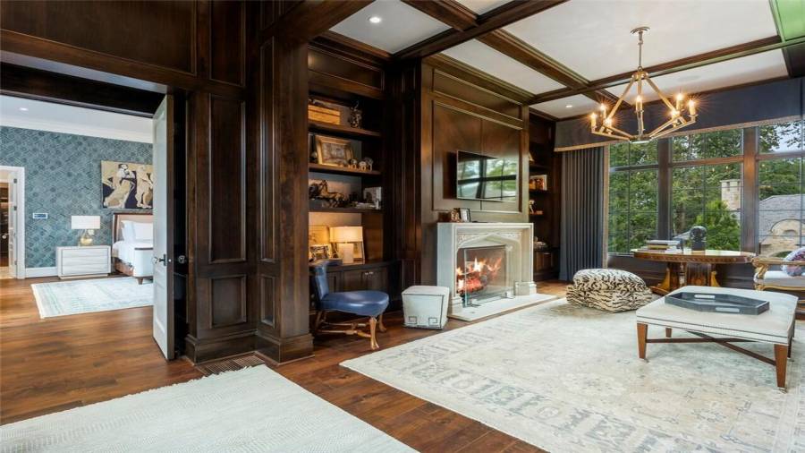 Study off of owner suite.