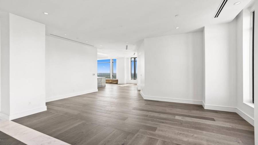 Dining Room with View to Kitchen.