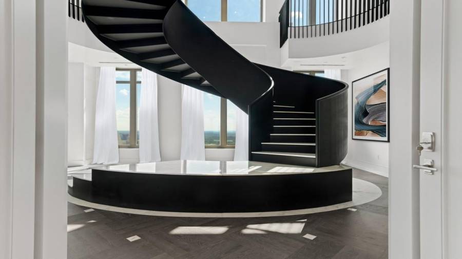 Virtually Staged Representation.