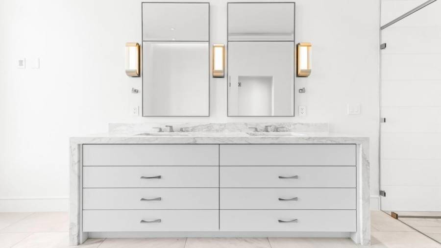 Ensuite for Bedroom #3.