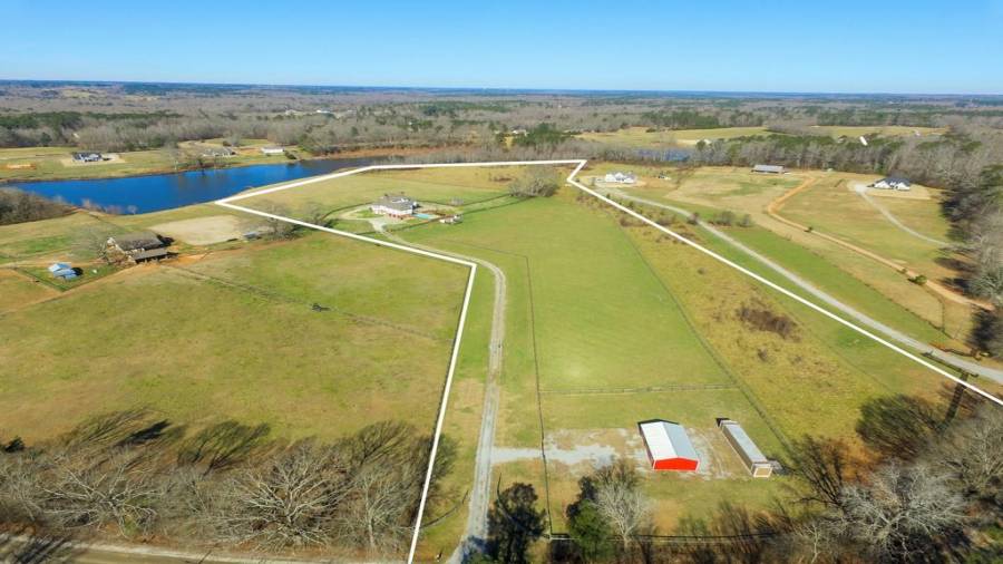 Approx outline inclusive of Lots 9, 10, 11 (about 24.5 acres) -