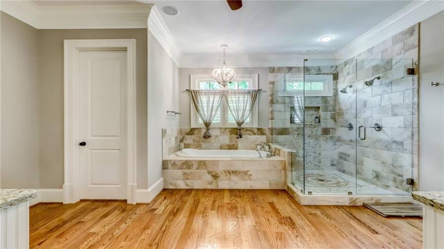 Master spa bath