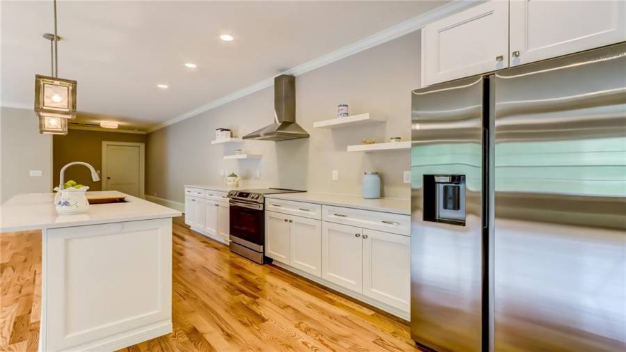 Personal entry to apartment