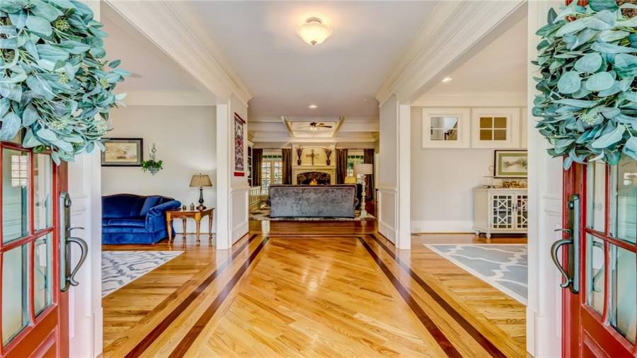 Gorgeous front entry