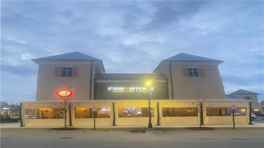 There are so many shops and restaurants at the new Town Center Park.