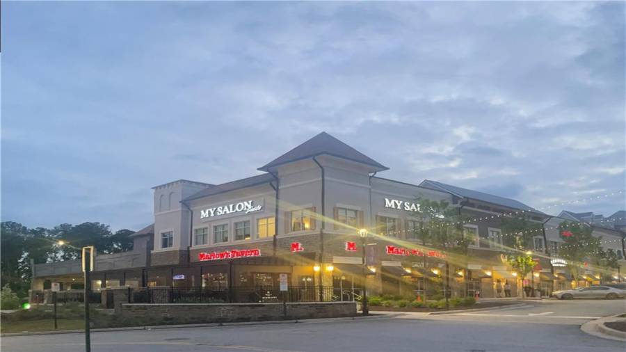 Salon services, restaurants and park at the new Town Center.