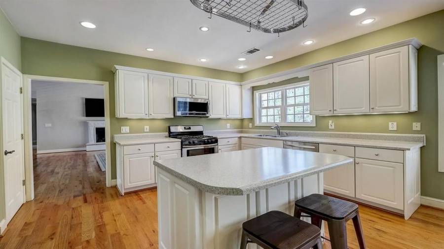 6244 Grant Ford Road - Kitchen