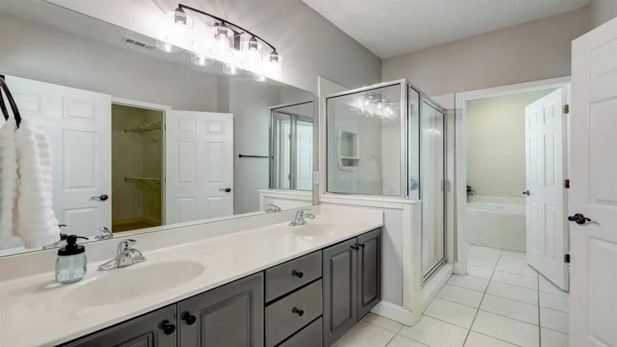 6244 Grant Ford Road - Master Bathroom