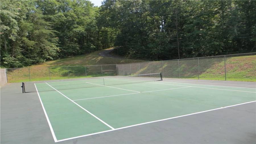 6244 Grant Ford Road - Community Tennis Court