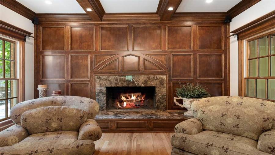 Timeless classic quiet luxury...