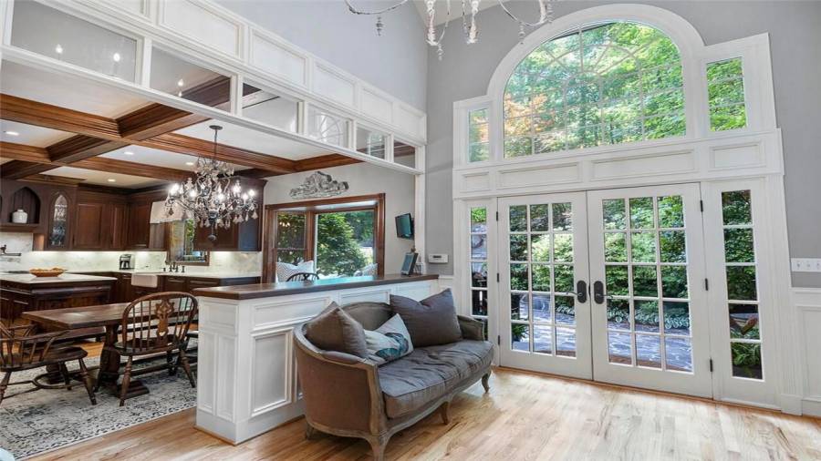 Sitting rm opens to your fabulous outdoor space