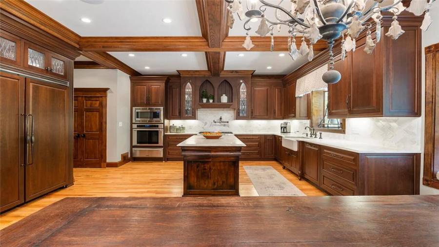 Thermador double ovens, range and warming drawer