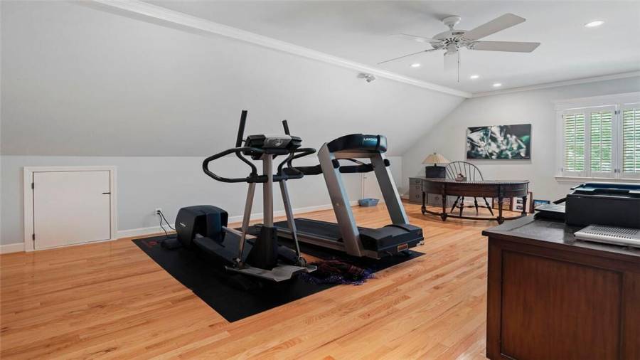 Huge upstairs secondary bedroom #1