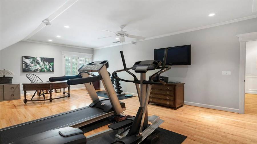 Closet for this bdrm #1 enters master closet.