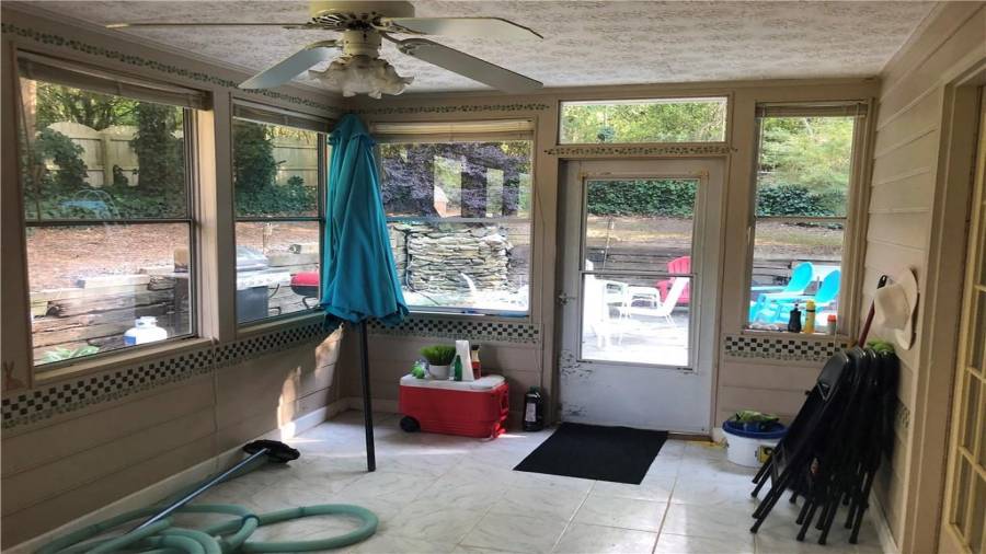 1683 Stonegate, Snellville, Georgia 30078, ,Single Family,For Sale,Stonegate,1000