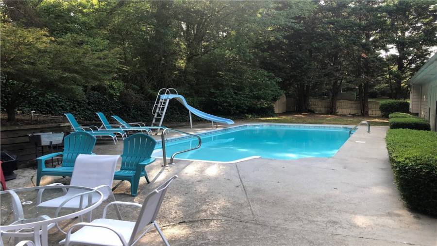 1683 Stonegate, Snellville, Georgia 30078, ,Single Family,For Sale,Stonegate,1000