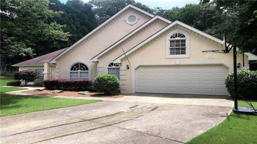 1683 Stonegate, Snellville, Georgia 30078, ,Single Family,For Sale,Stonegate,1000