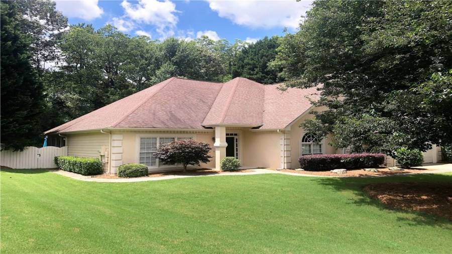 1683 Stonegate, Snellville, Georgia 30078, ,Single Family,For Sale,Stonegate,1000