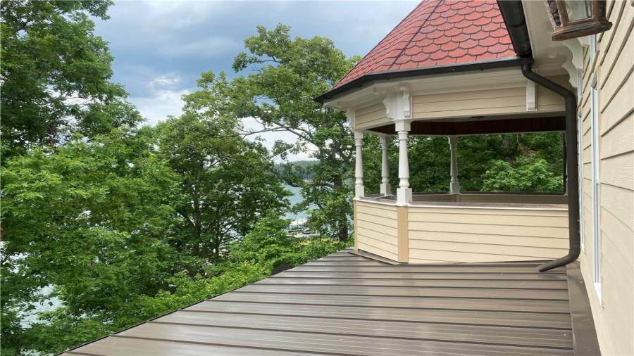 Here is the balcony from the blue room. See it feels like you are in a tree house overlooking the lake.