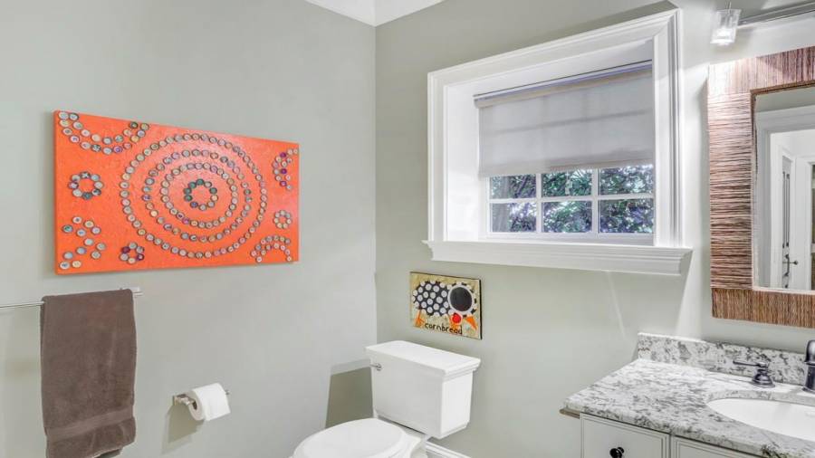 Terrace level full bathroom.