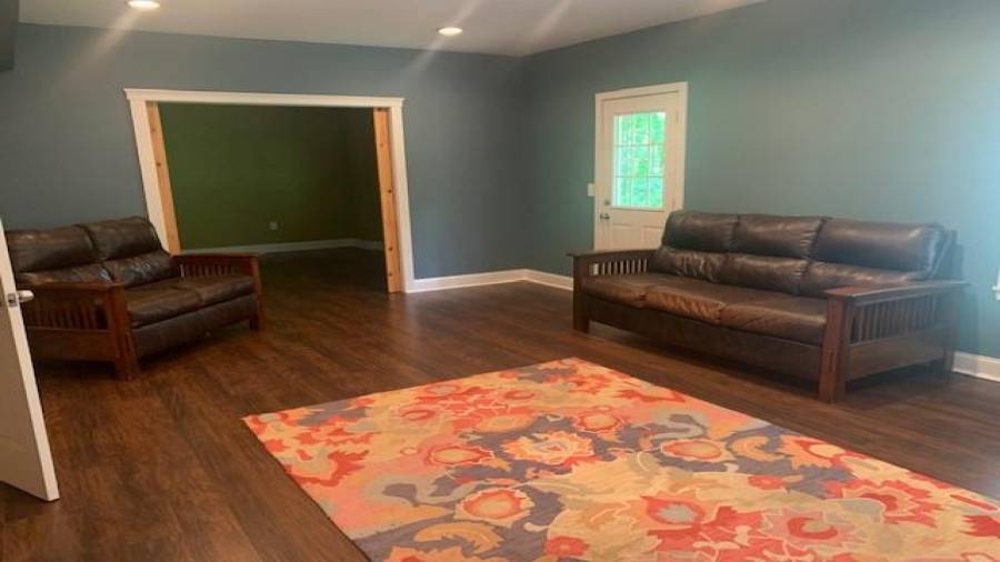 2nd family / game room, terrace level