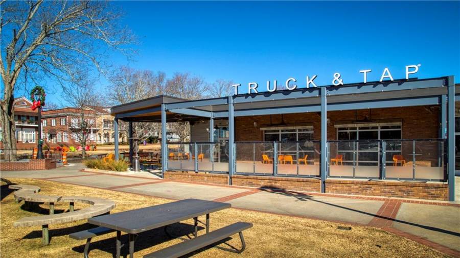 Various restaurants, retail stores and entertainment venues are in the Town Green walking area