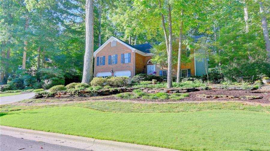 969 Vendue Drive - Front