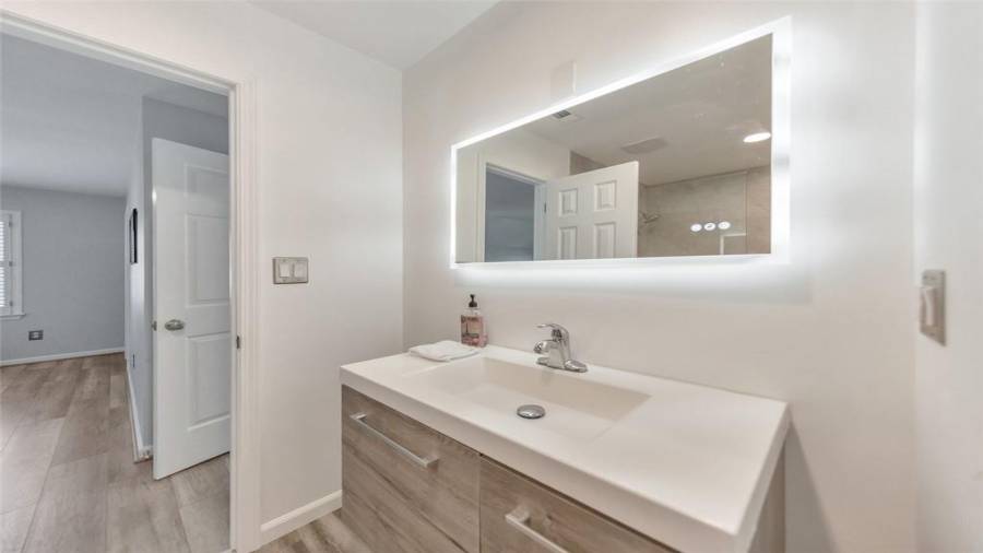 Jack and Jill bathroom!